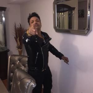 Meet your Posher, Robert